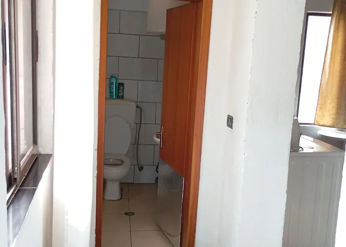 Private Flat In House 17 民宿