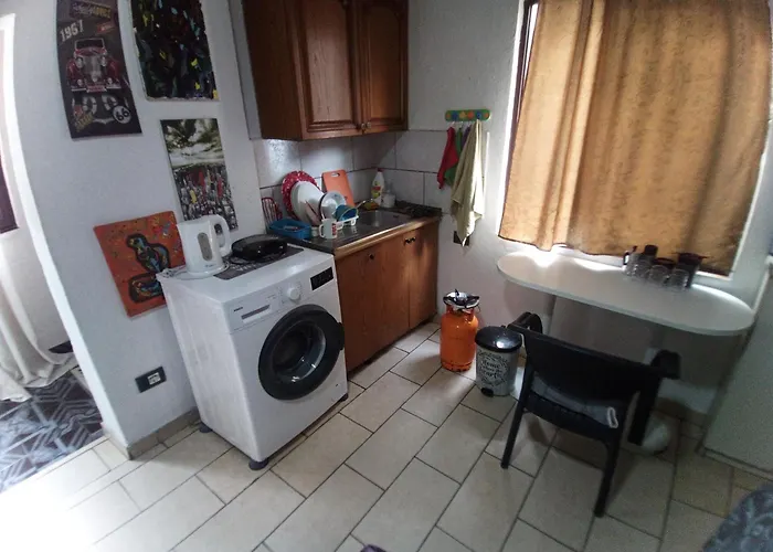 民宿 Private Flat In House 17 *