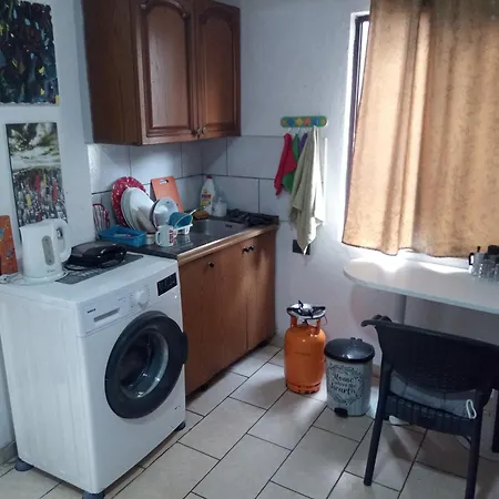 Private Flat In House 17 Pansiyon